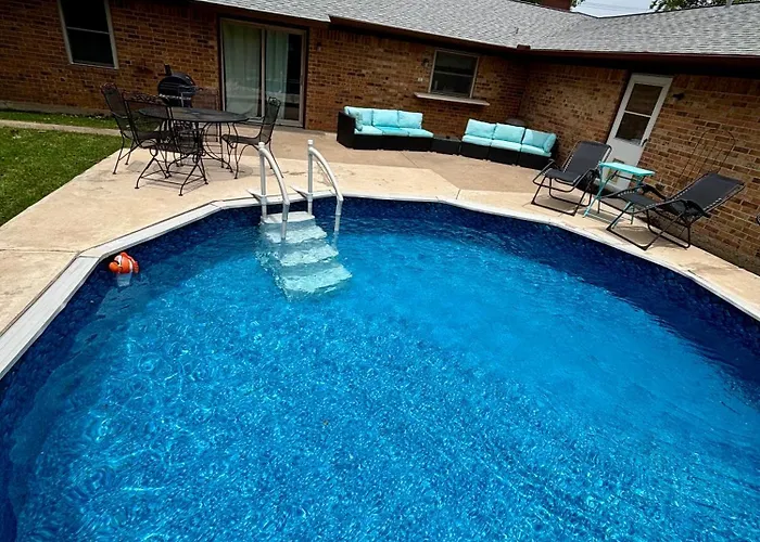 Tx Speedway Studio: Desk + Cowboy Dipping Pool By Vacation Your Way * Fort Worth
